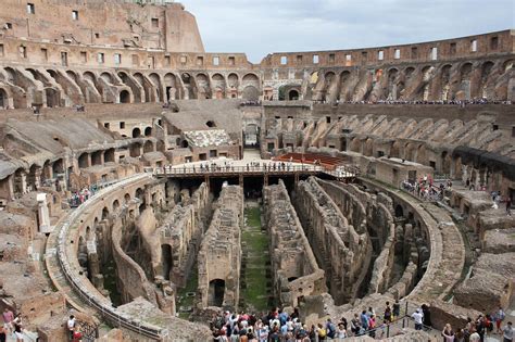 The Roman Colosseum: Facts about the gladiatorial .